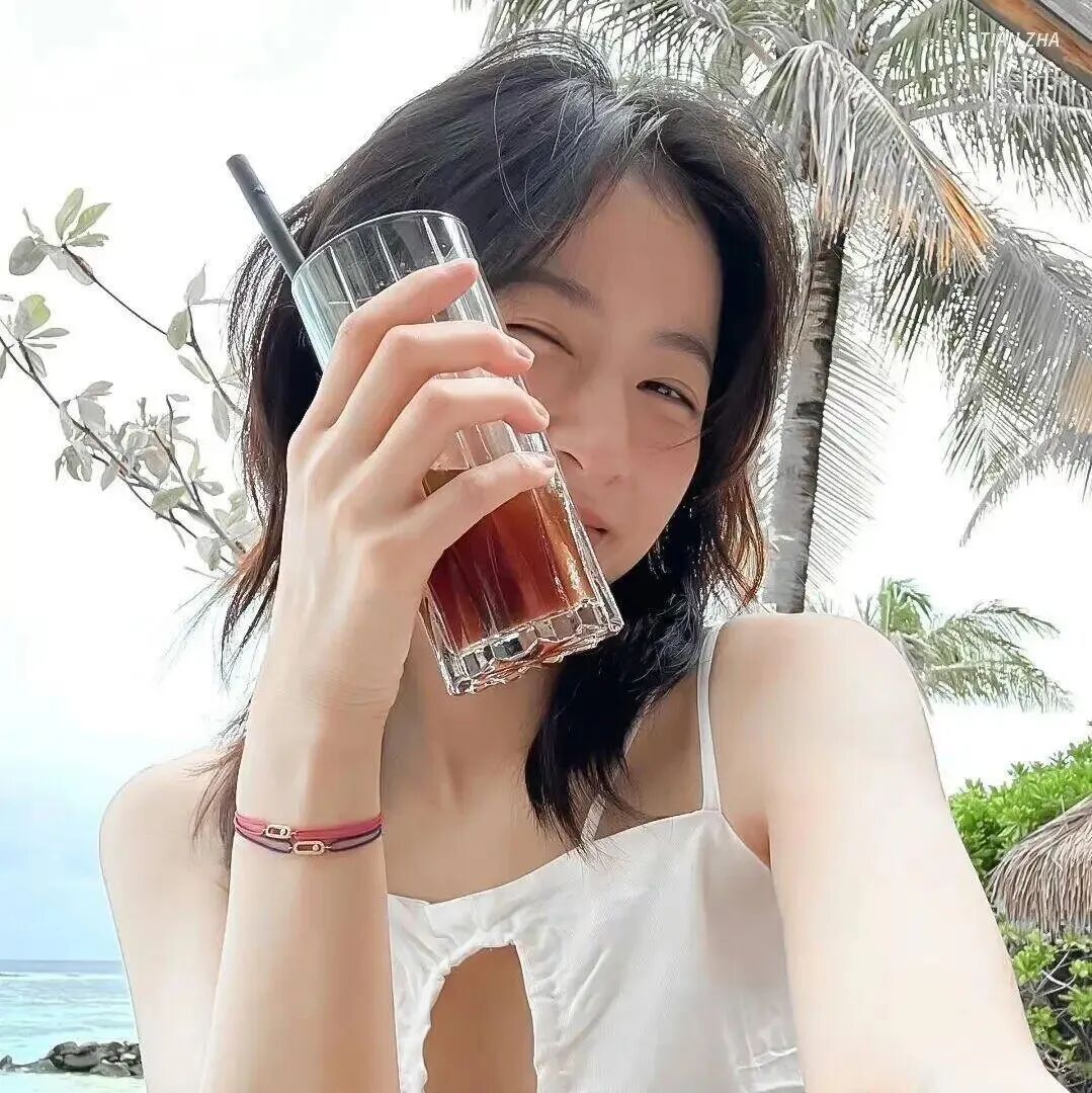 𝙒𝙚𝘾𝙝𝙖𝙩女生头像｜高清ins｜头像分享｜无水印全网最萌图片分享