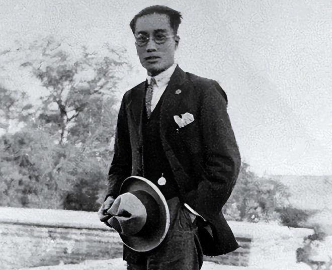 [太阳]1936年，钱壮飞在长征途中，神秘地失踪在乌江岸边，成为党史上的一桩“谜