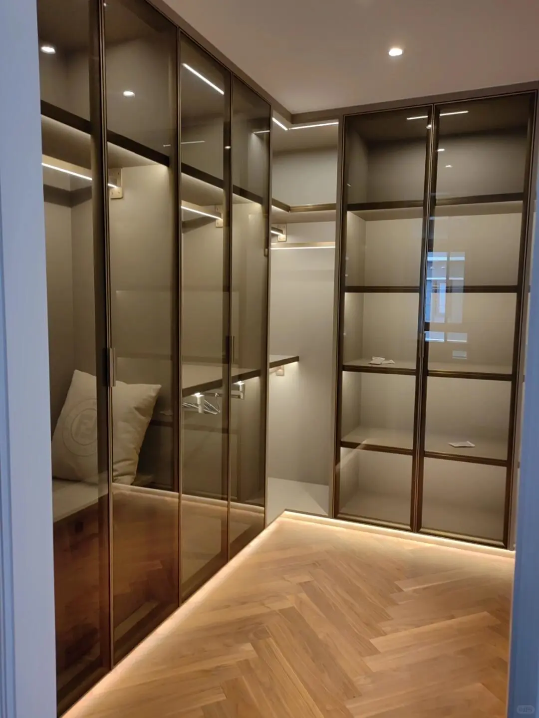 谁说玻璃门不好看