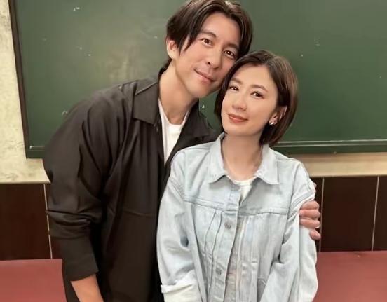 贾静雯今晚估计要躲在被窝哭死了，原因很简单不出意外的话，她老公修杰楷要进去了。