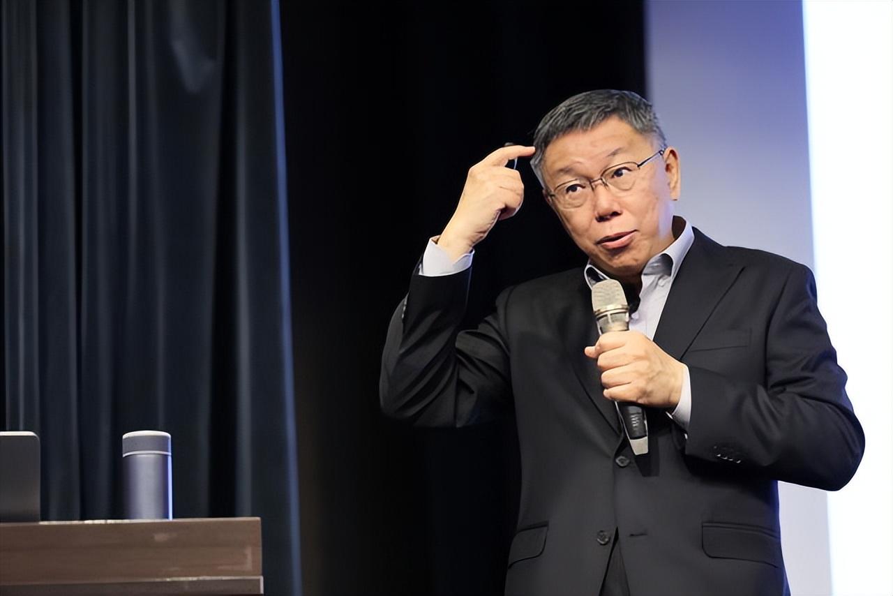 柯文哲于19日晚间在脸书上发表观点，回顾去年大选期间，民众党的首场政见记者会即聚