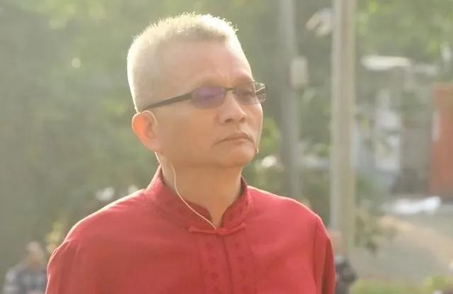 台湾富豪魏明仁“胆大妄为”：在台湾省建毛主席纪念馆，升共产党党旗，举办升旗仪式，