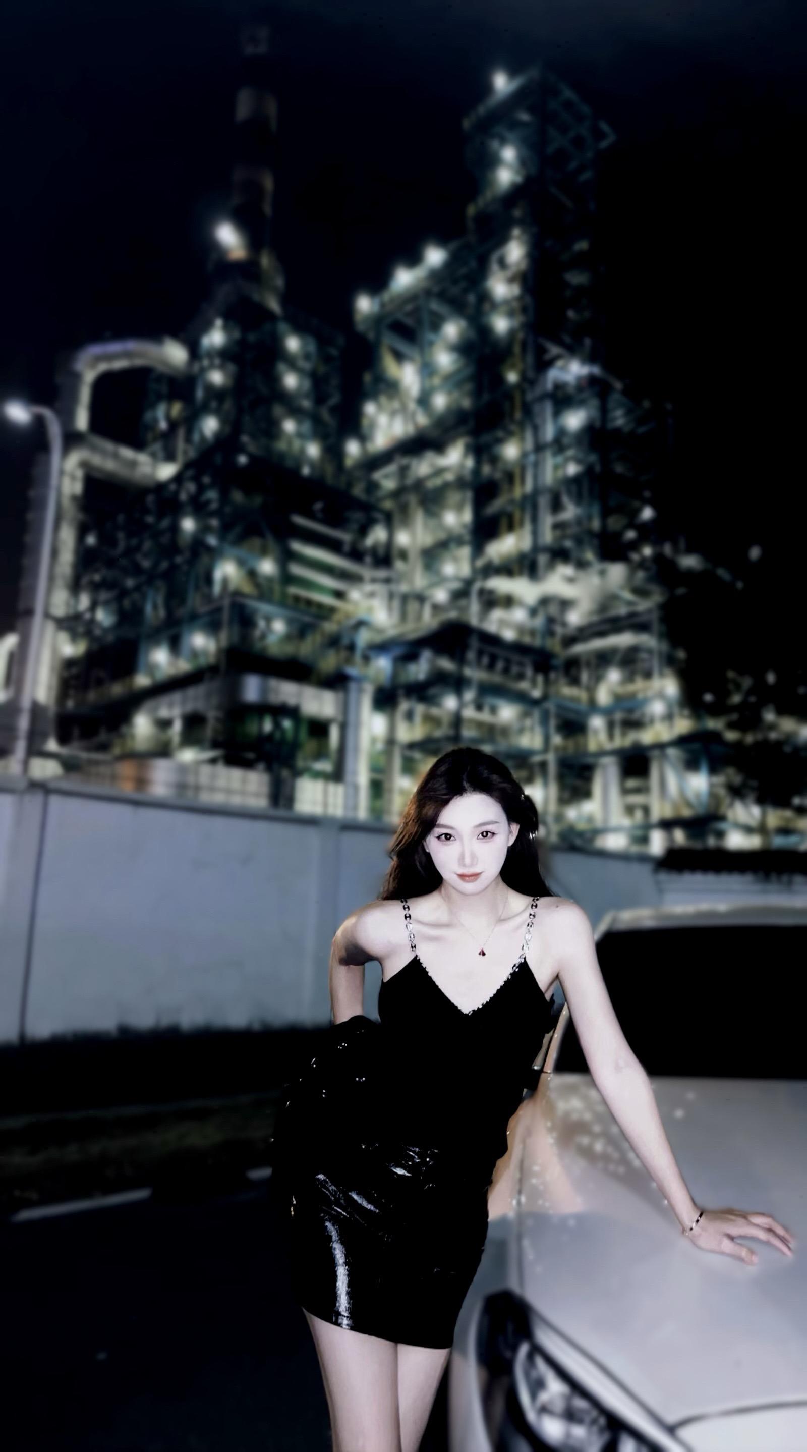 “你在背后议论我 说明我走在你前面”