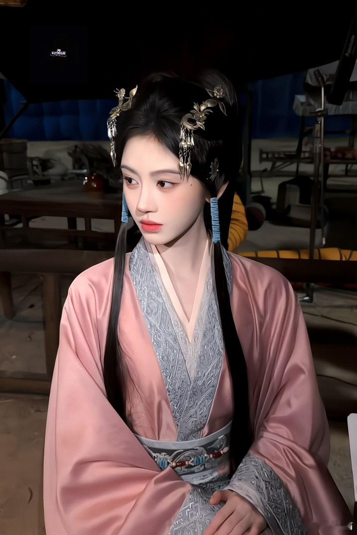 鞠婧祎鞠婧祎苏绿夏鞠婧祎万花世界 ᨳ⁺˳⋆. 放根逗猫棒在这 愿者上钩𐃆 ·̩