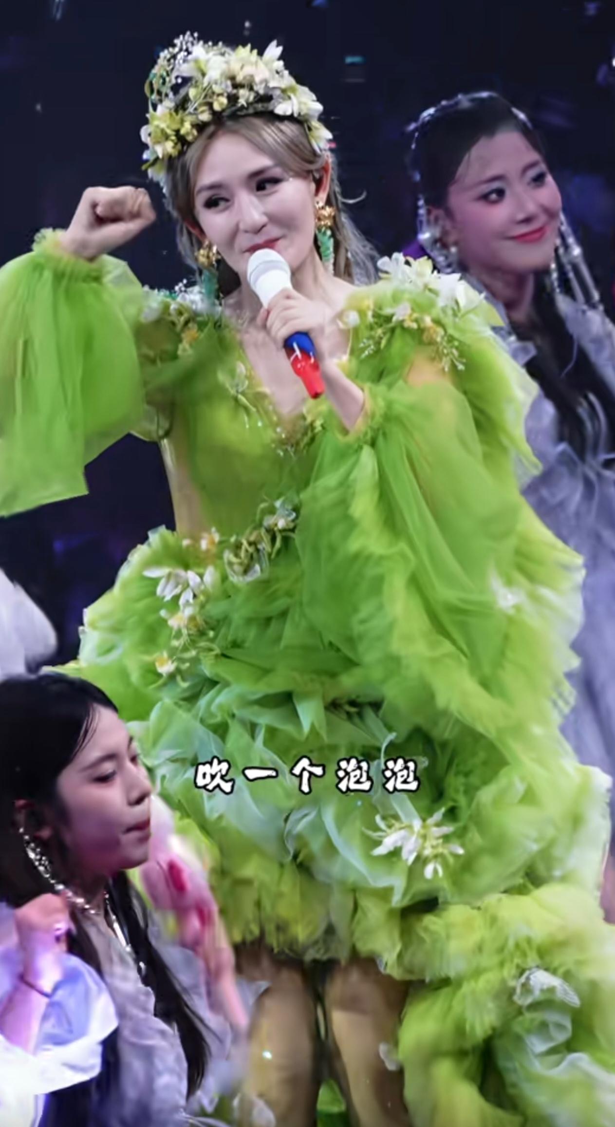真的是逃过这一杰，还有娜一劫！
听说还要全国巡演，
这钱当真这么好挣吗？
