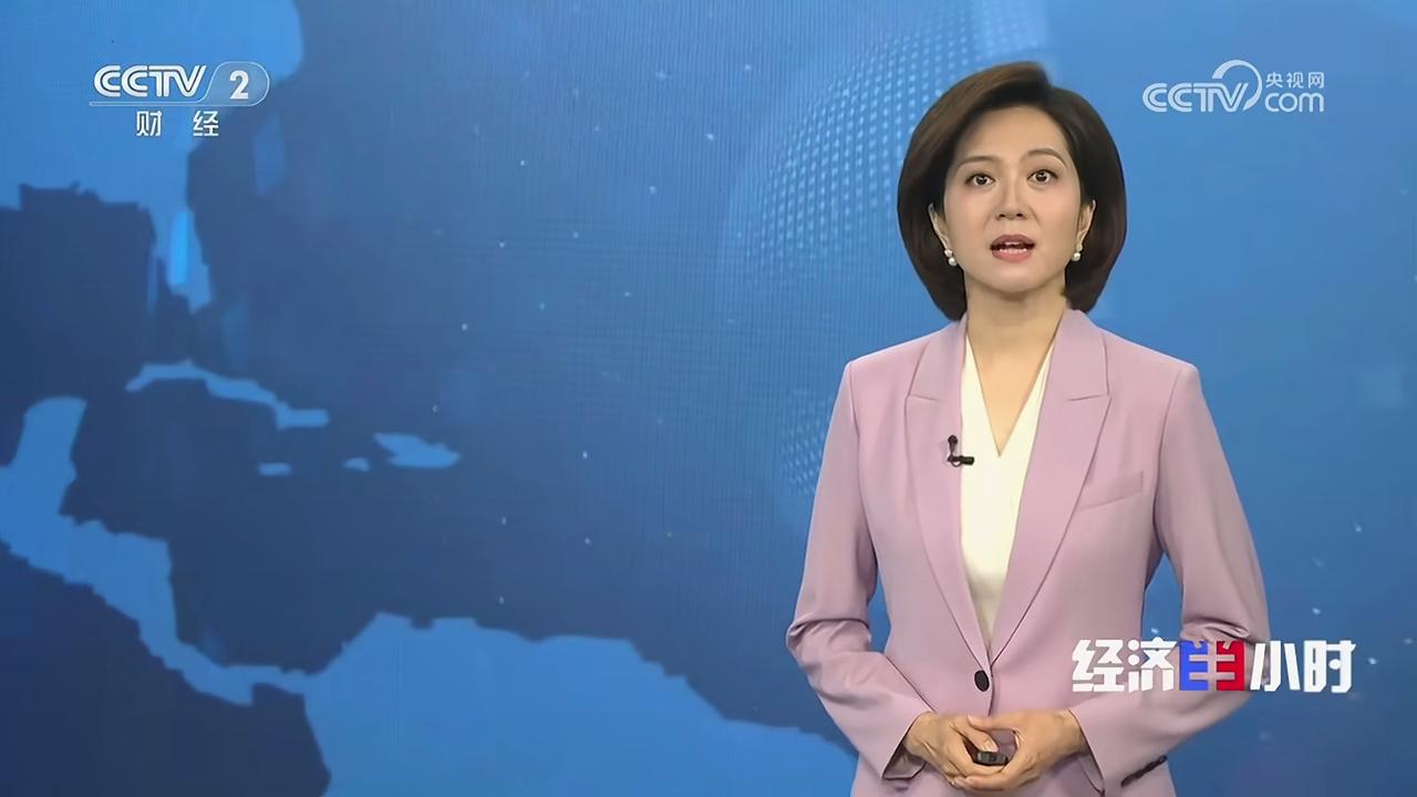 政策破晓，房车远行终有坦途
最近央视二套《经济半小时》专题聚焦房车产业，结合国家