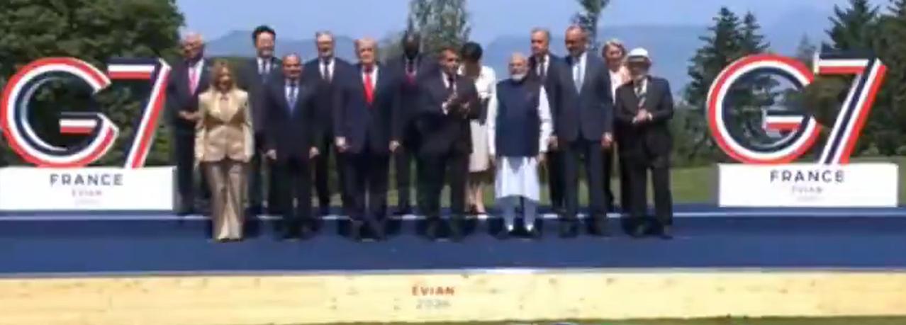 G7峰会的合影站位，最近成了外交圈热议的话题——法国总统马克龙左侧，站着的印度总