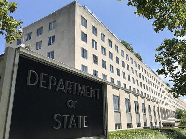 美国国务院17日正式宣布，对伊拉克境内多个民兵组织的7名指挥官实施制裁。

美方