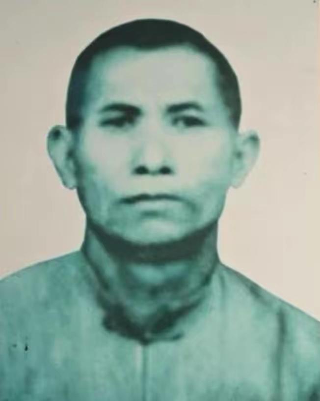 1953年，毛主席的恩人来北京，可毛主席看到他时却说：“你是假的。”

大家准备