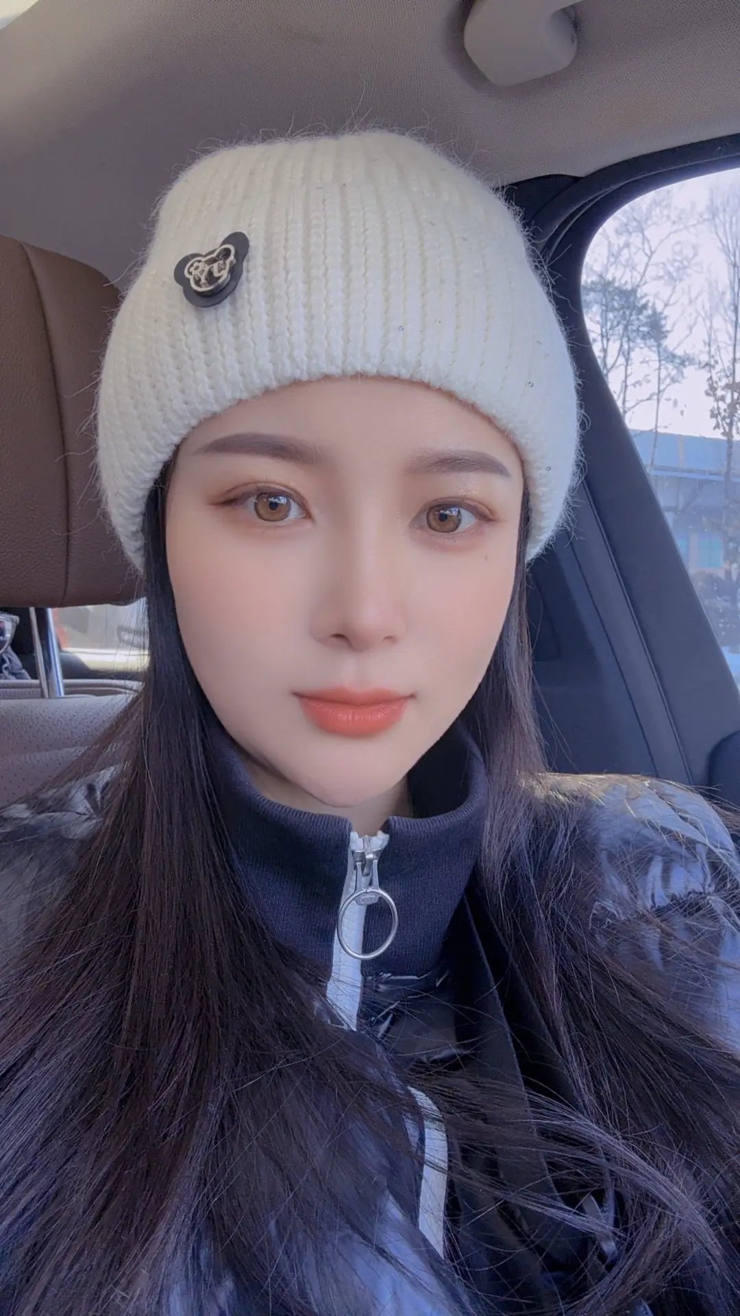 二个人在一起一定要比一个人快乐！如果不快乐 那就快了🙂