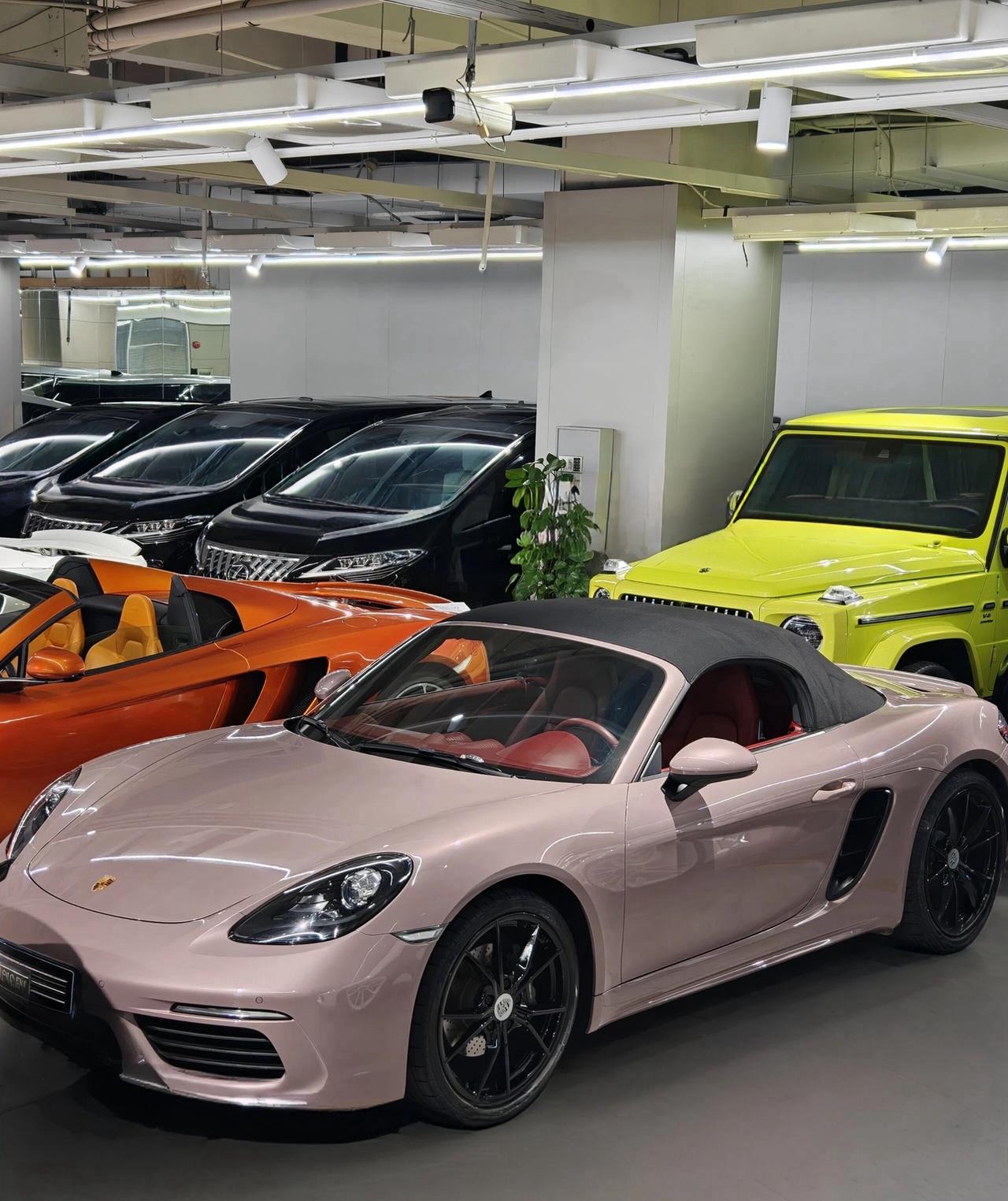 冰梅粉718 Boxster，把浪漫装进车里    23年上牌保时捷718 Bo