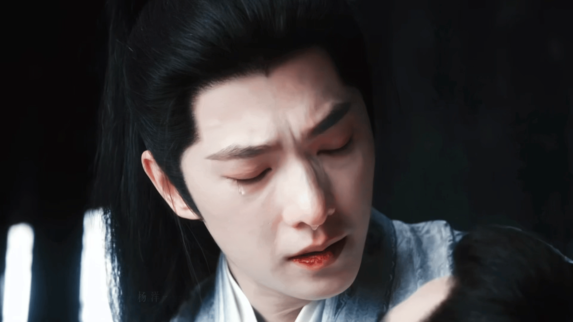 雨霖铃杨洋演技感觉杨洋《雨霖铃》造型还是《凡人修仙传》那种味道呀，也是半永久造型