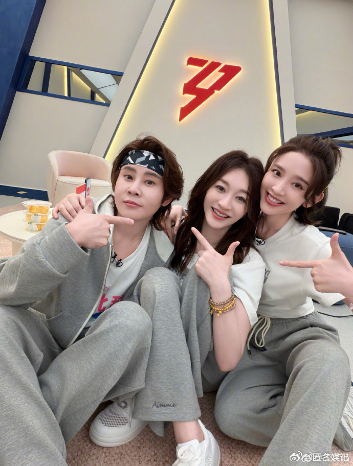 王濛 组内唯一大vocal乘风2026溺爱式观看：孩子玩得开心就行，跑调无所谓 