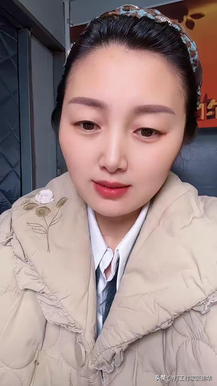 洗脚的女人是不是都会变得爱慕虚荣？这事儿还真不好说，我身边洗脚的女人都是离婚了的