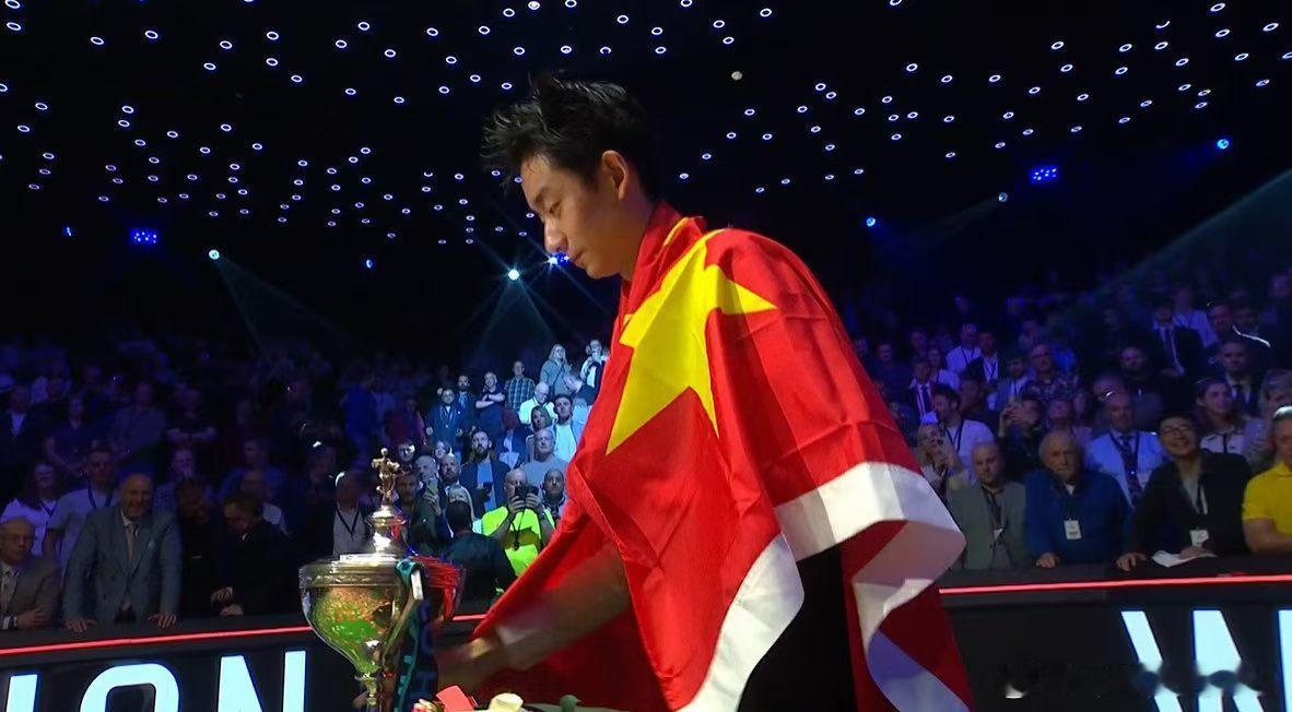 吴宜泽夺世锦赛冠军半决赛逆转马克艾伦，决赛险胜肖恩墨菲，吴宜泽关键两场都只赢一局
