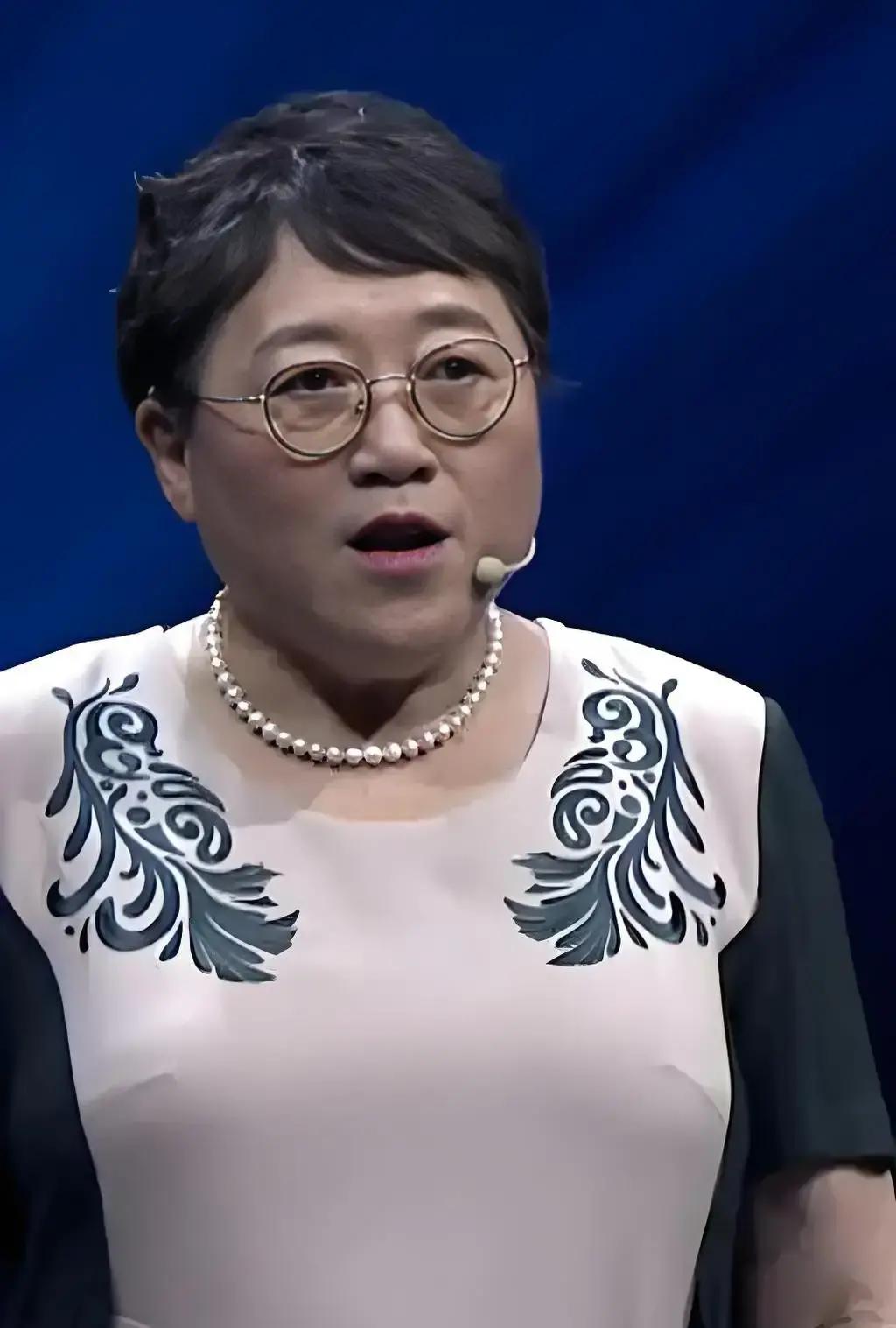 性学专家李银河说: “如果你已经60岁了，那么你来日不多了，没有意外，最多还能过