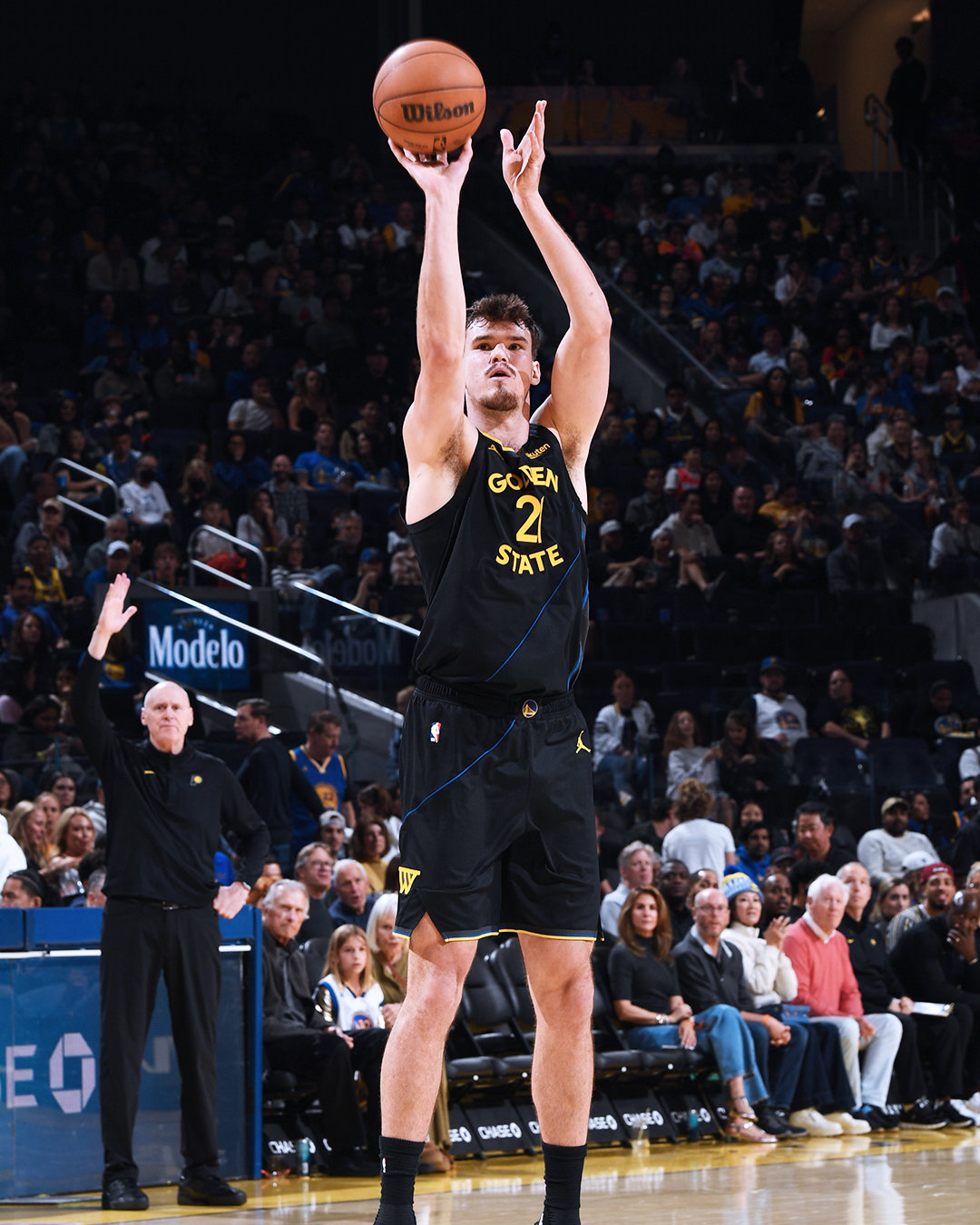 波斯特14分，8篮板，2助攻，1抢断。勇士大胜步行者 ​​​