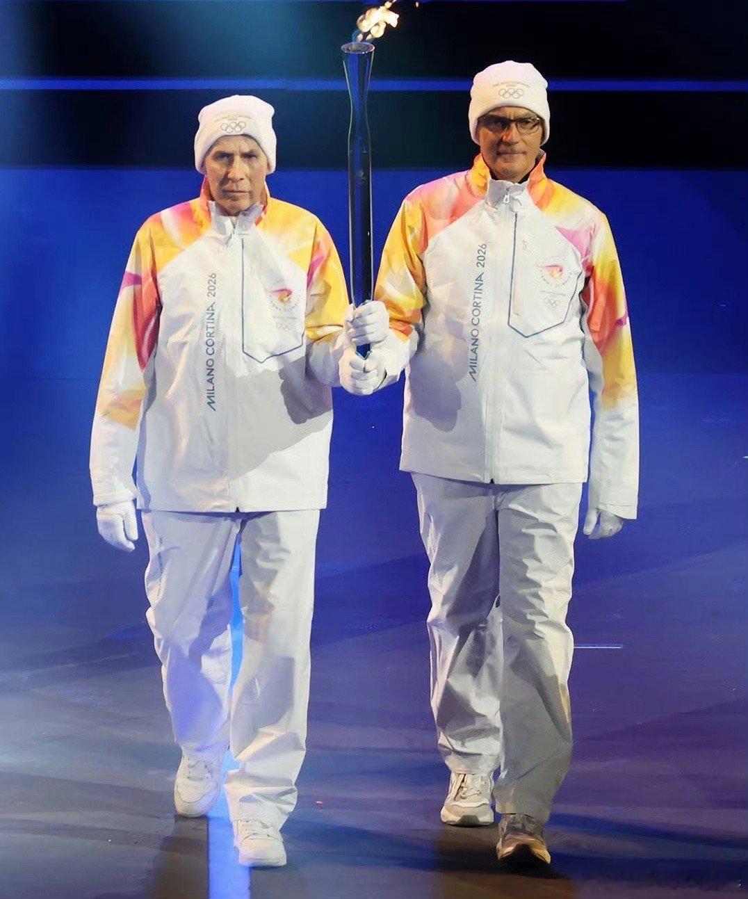 冬奥会开幕式一时没认出来，但确实是在圣西罗最合适的火炬传递者。 