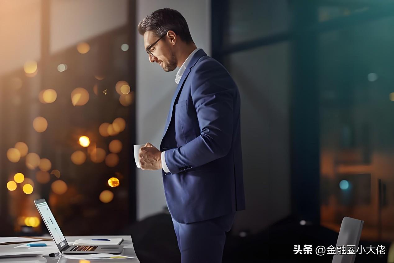 在我看来，银行业人才断层的情况只会越来越严重，这种断层还不只是年龄或者经验方面的