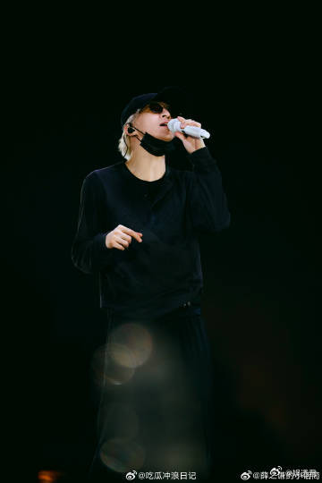 薛之谦就差把舞台建到地铁口了 万兽之王巡演广州站的舞台设计真的是超越预期，500