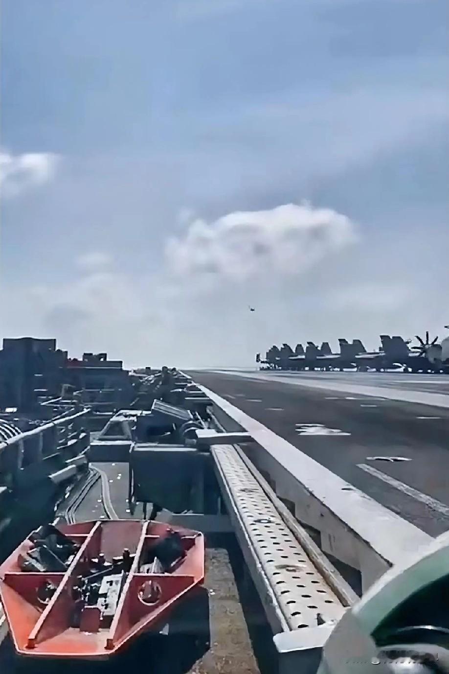 11月30日中午的最新情报，现在它来了第一条，美日印澳“马拉巴尔2025”联合军