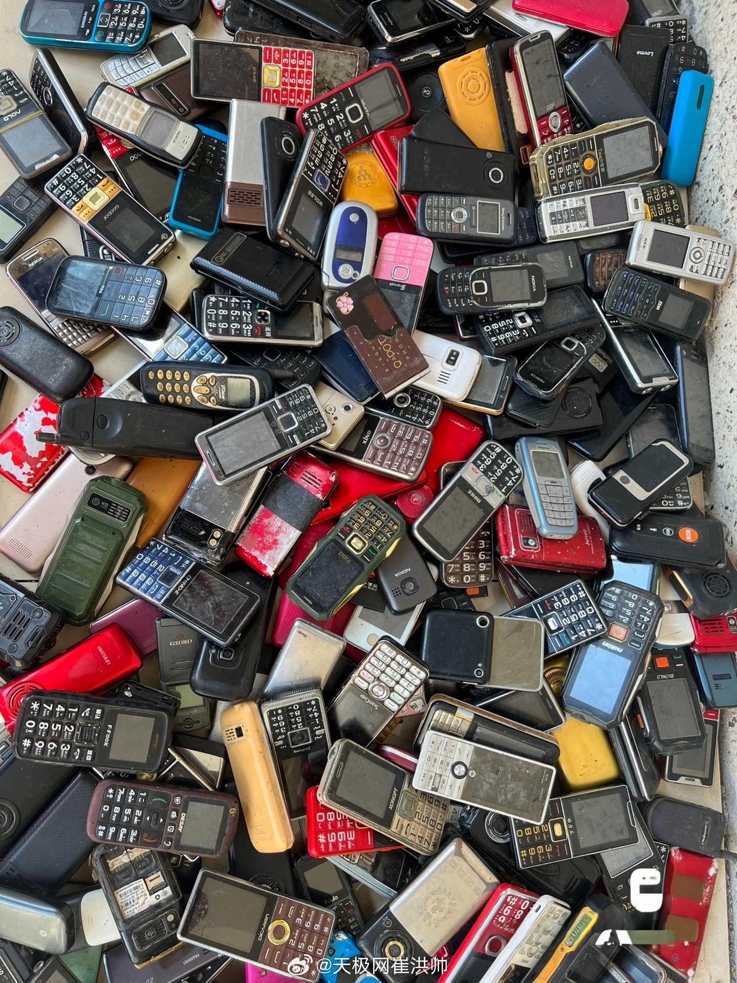 旧手机回收价暴涨五六倍  老旧手机哪些配件值钱？不知道，但可以肯定的是，手机配件