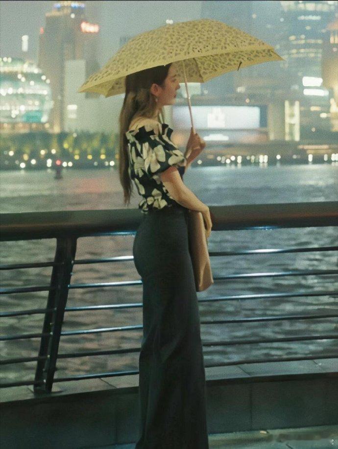 刘亦菲是不是经常练臀？​​​