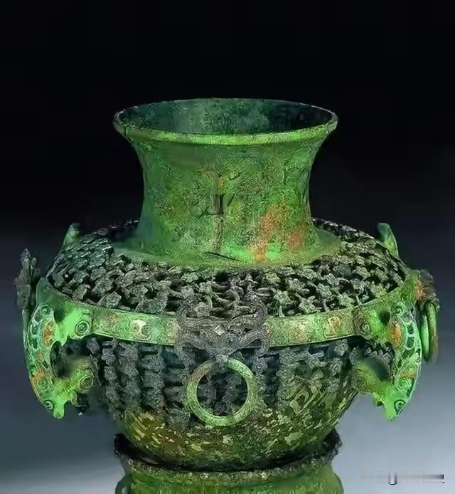 年味还没彻底散去，江苏盱眙穆店乡马湖村的村民们，就已经投入到春耕备耕的劳作中。当