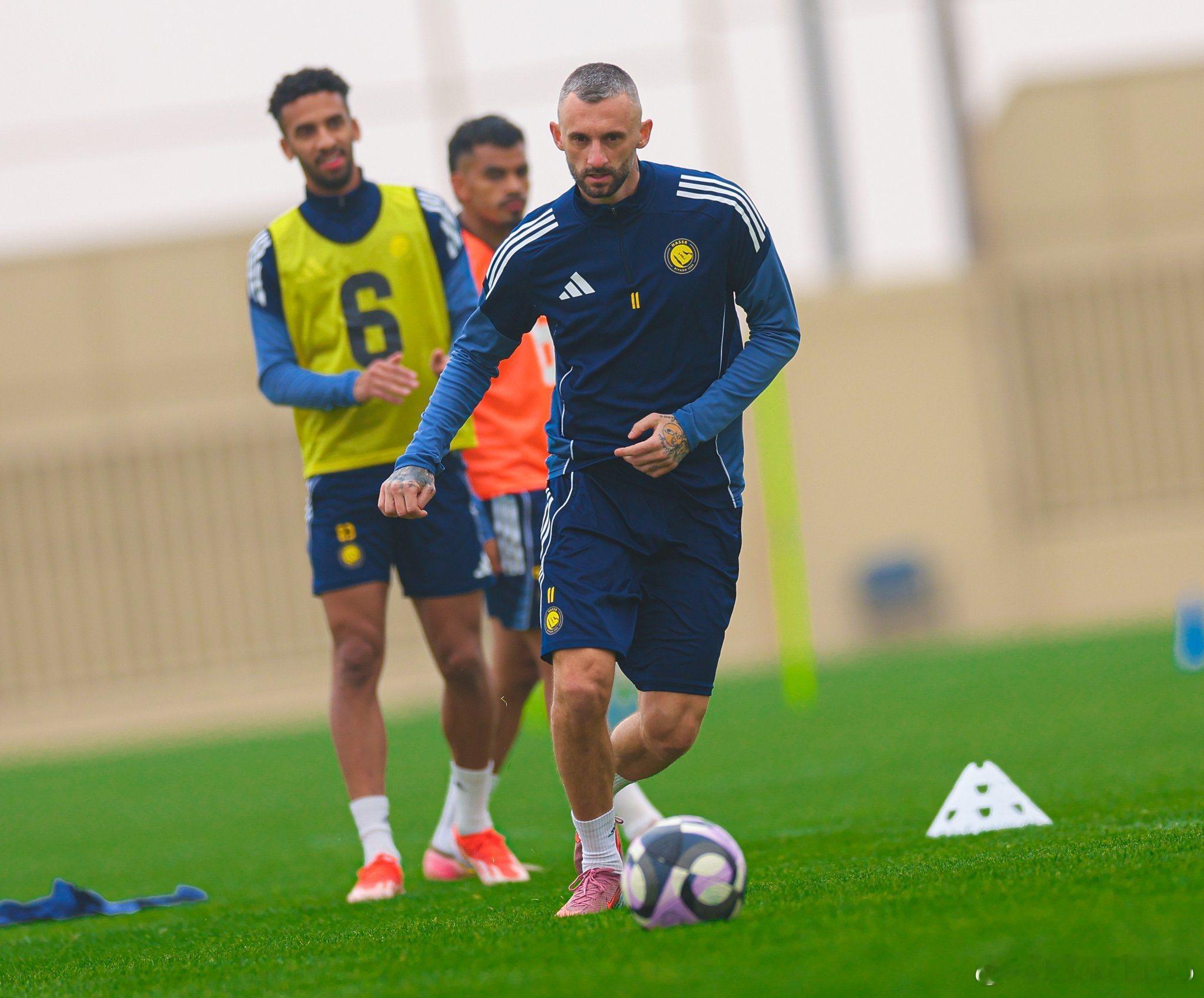 Mediaset：布罗佐维奇并未淡出尤文图斯的视线，这位33岁的老将持续诱惑着斯