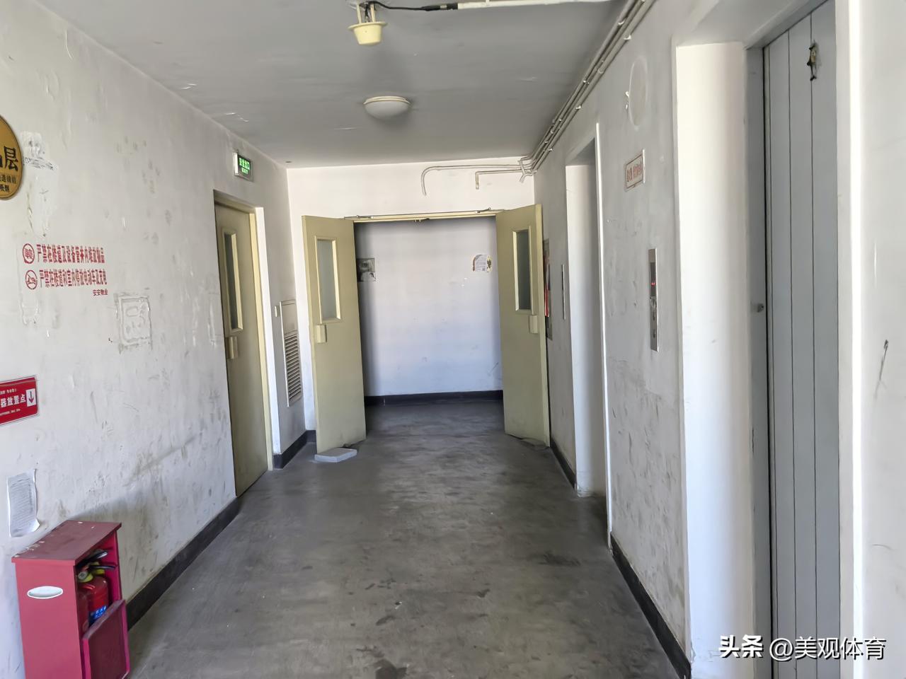 公摊面积大于套内面积的情形之一。