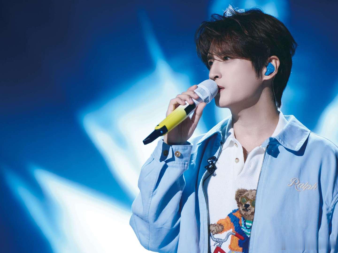 张远选曲第一次做人张远歌手选曲第一次做人《第一次做人》意义特殊，是送给爸爸的歌，