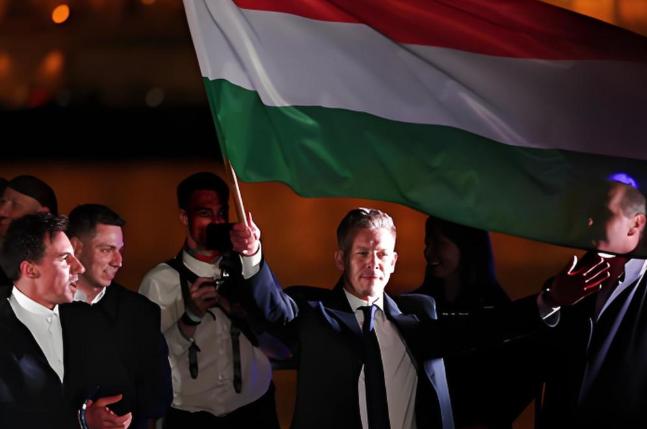 欧盟别高兴得太早了，匈牙利最近迎来新总理毛焦尔，嘴上喊着亲欧，身体却很诚实地靠拢