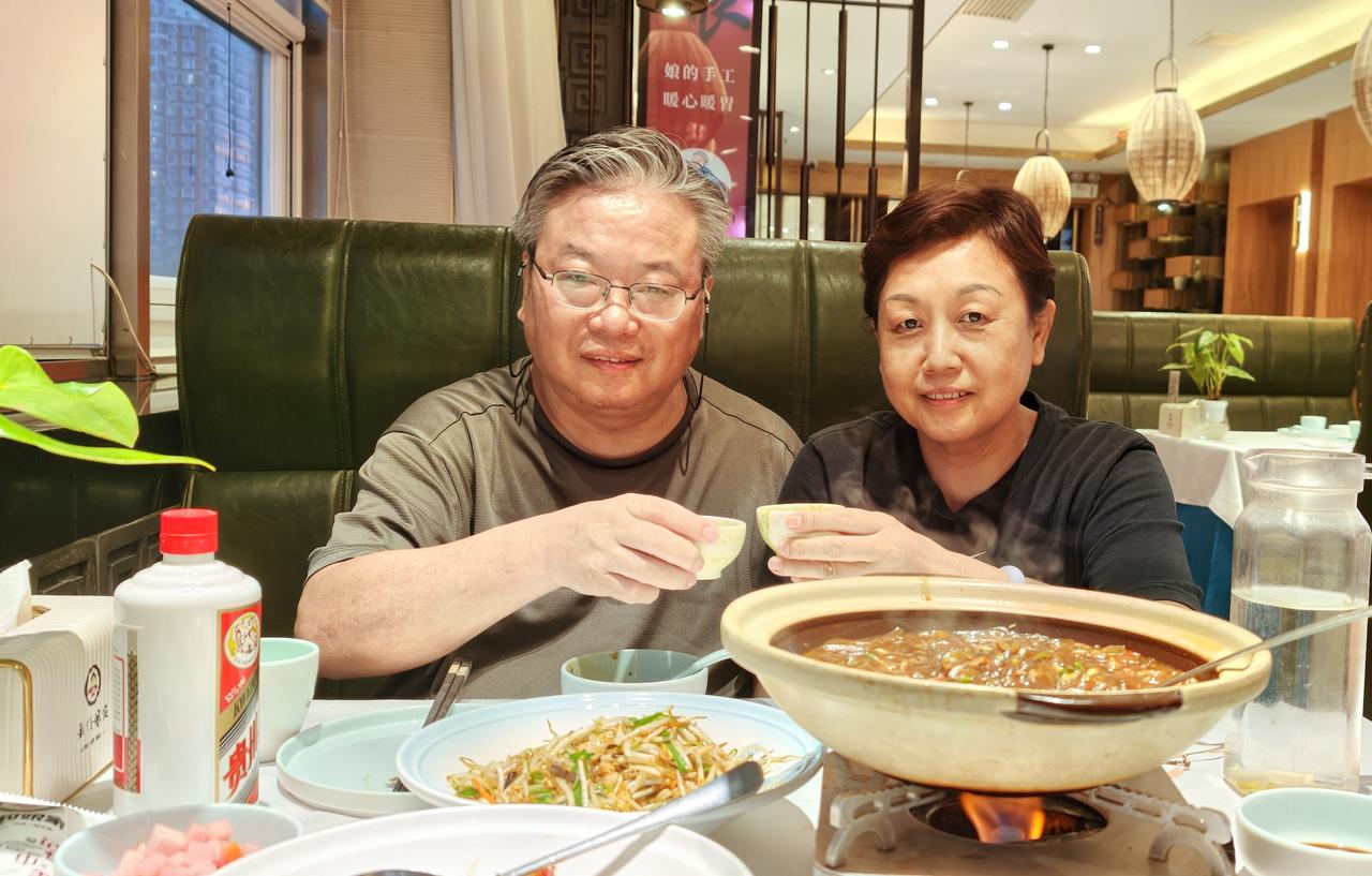 2026年7月16日是我和太座结婚33周年。要在传统农耕时代，儿孙绕膝了嘛。但今