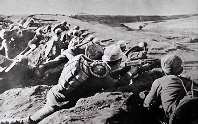 淮海战役歼敌55.5万，为什么我军仅缴获16万支枪？枪都哪去了？
首先咱们得打破