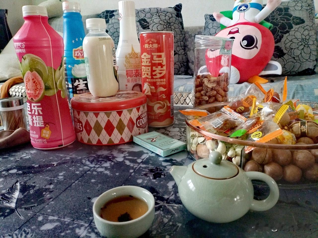 不是那些给了我的
而是那些没给我的
使我满足。使我觉得

这世间不空。不是幸福