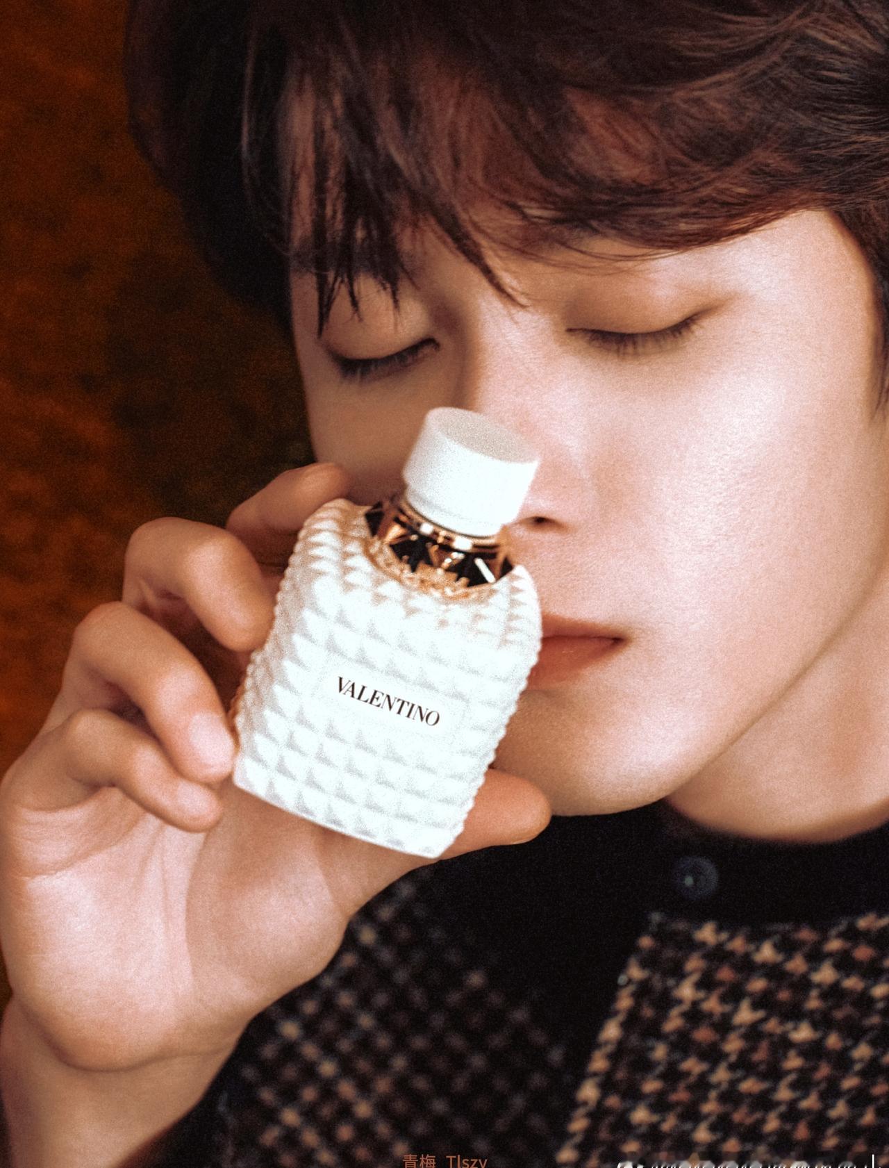 jct檀健次尖叫之夜压轴 jct向全世界安利檀健次 

 🌟 你是我心中的英雄