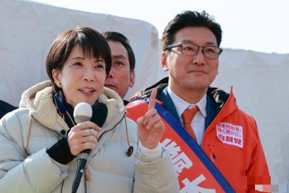 日本彻底睡不着了
2月4日晚间，这个夜晚注定是漫长的！日本首相高市早苗以及支持她