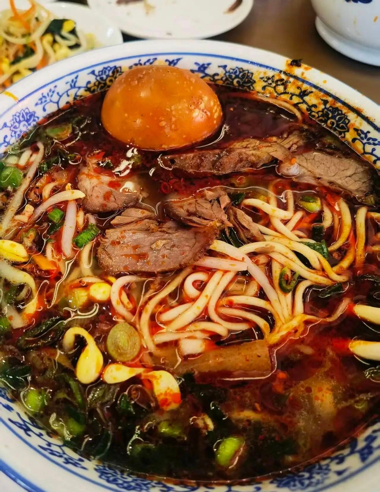 上班，必须吃早饭。  ​​​