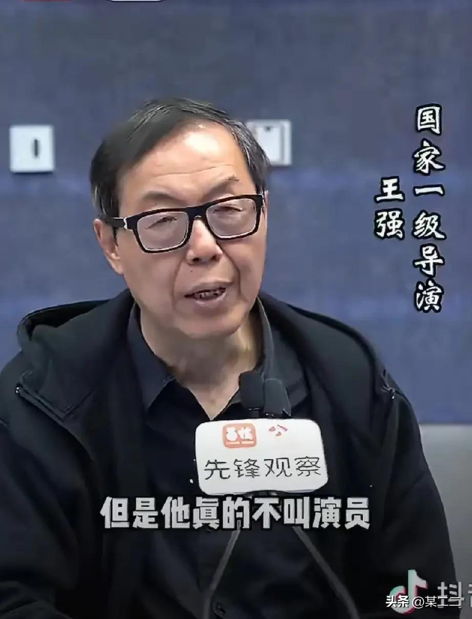 业内向来将长期困于古偶的艺人视作形象符号而非演员，转型困局早已是行业共识。肖战极