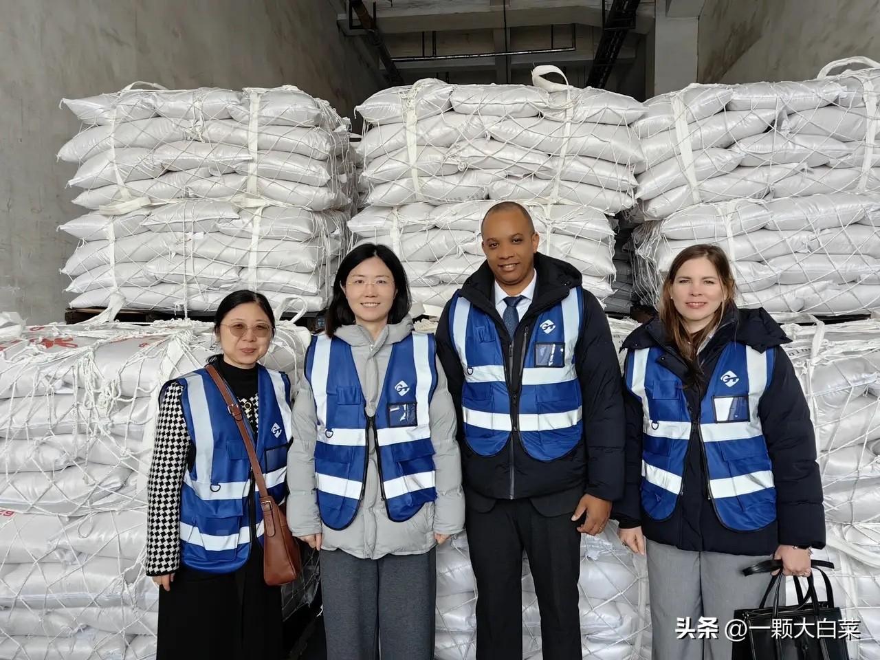 古巴驻华大使馆昨晚（3月19日晚）发文写道：“🇨🇺🤝🇨🇳中华人民共和国