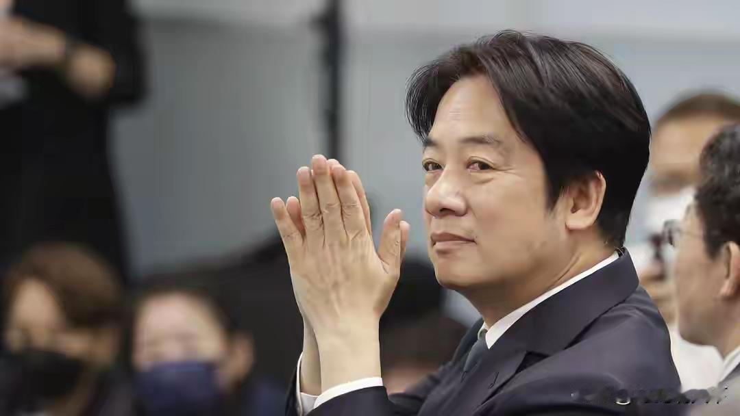 11月9日，央视新闻对外播出通缉台独分子沈伯洋专题报道，时长多达8分钟，表示不排