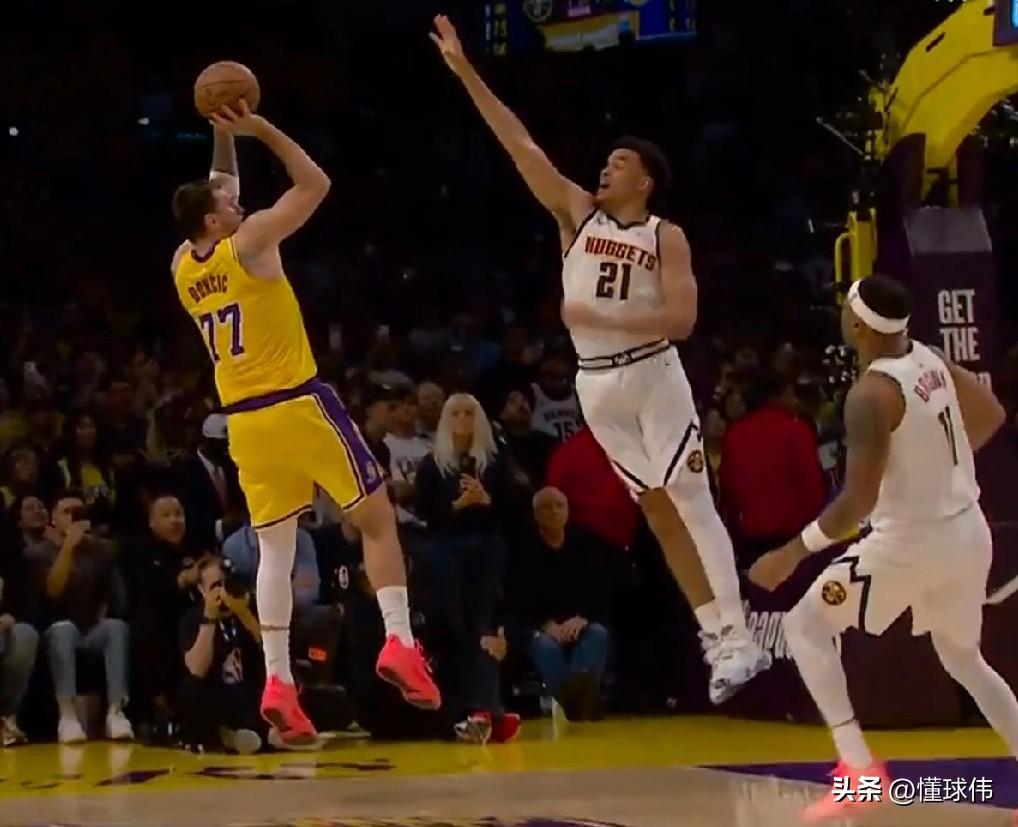 牛！戈登谈东契奇绝杀：

“没办法。”

“最后那球。”

“我们已经防得很到位