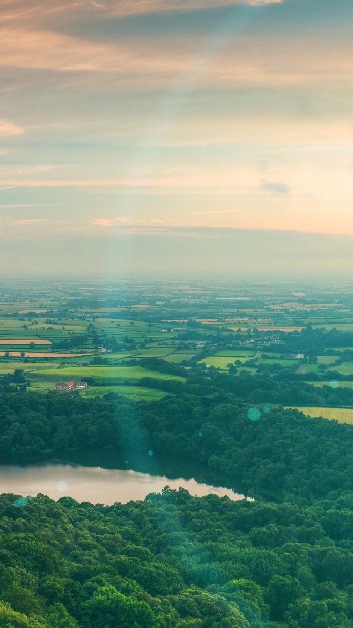 事情看透，你就明白该如何进行；        人情看透，你就明白该如何相处。 