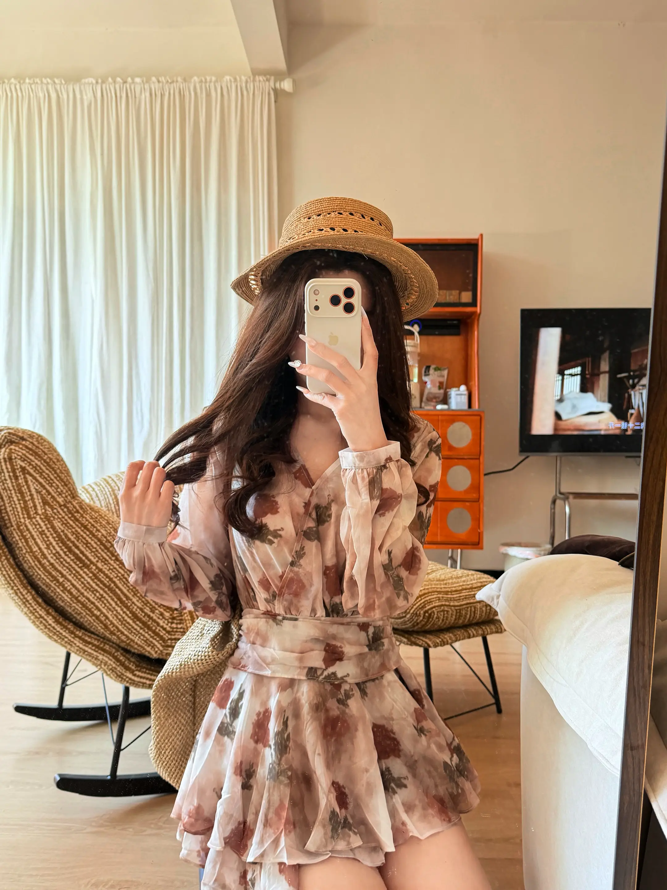 我们终于长到这般岁，上可共情长辈的沧桑，下可理解少年的锋芒，对有情的人...