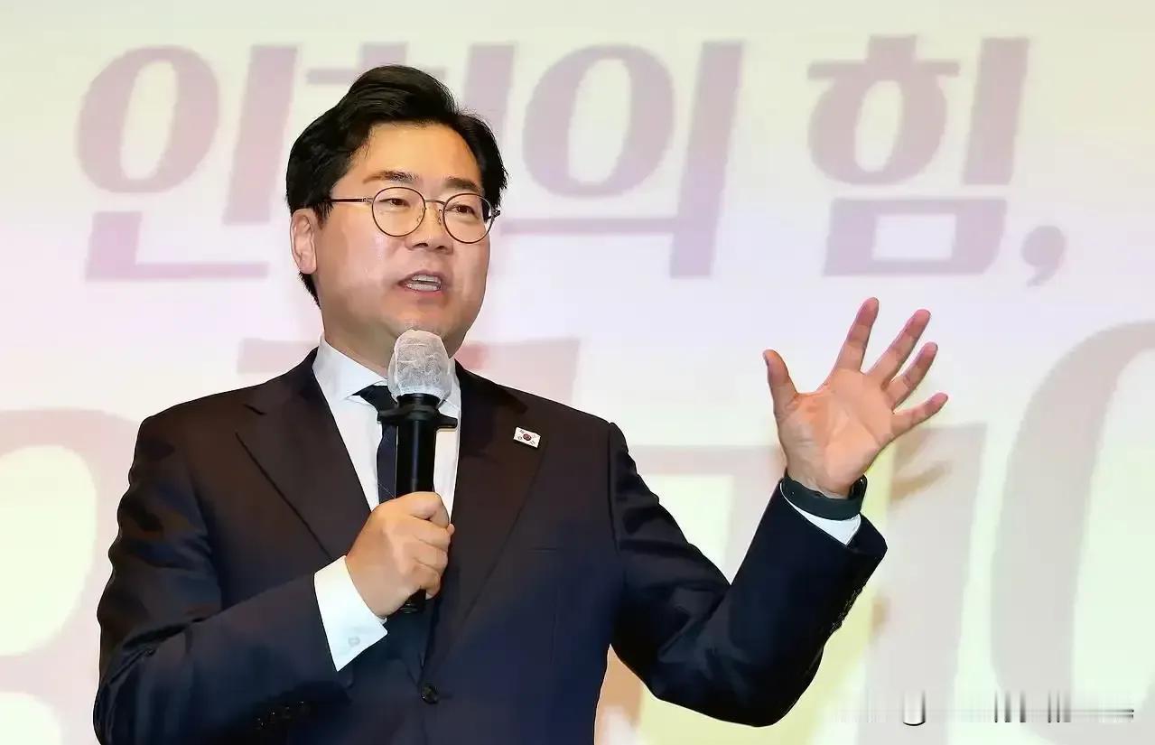 恭喜朴赞大成功当选仁川市长[赞]
在6.3举行的地方选举中，朴赞大以绝对优势赢得