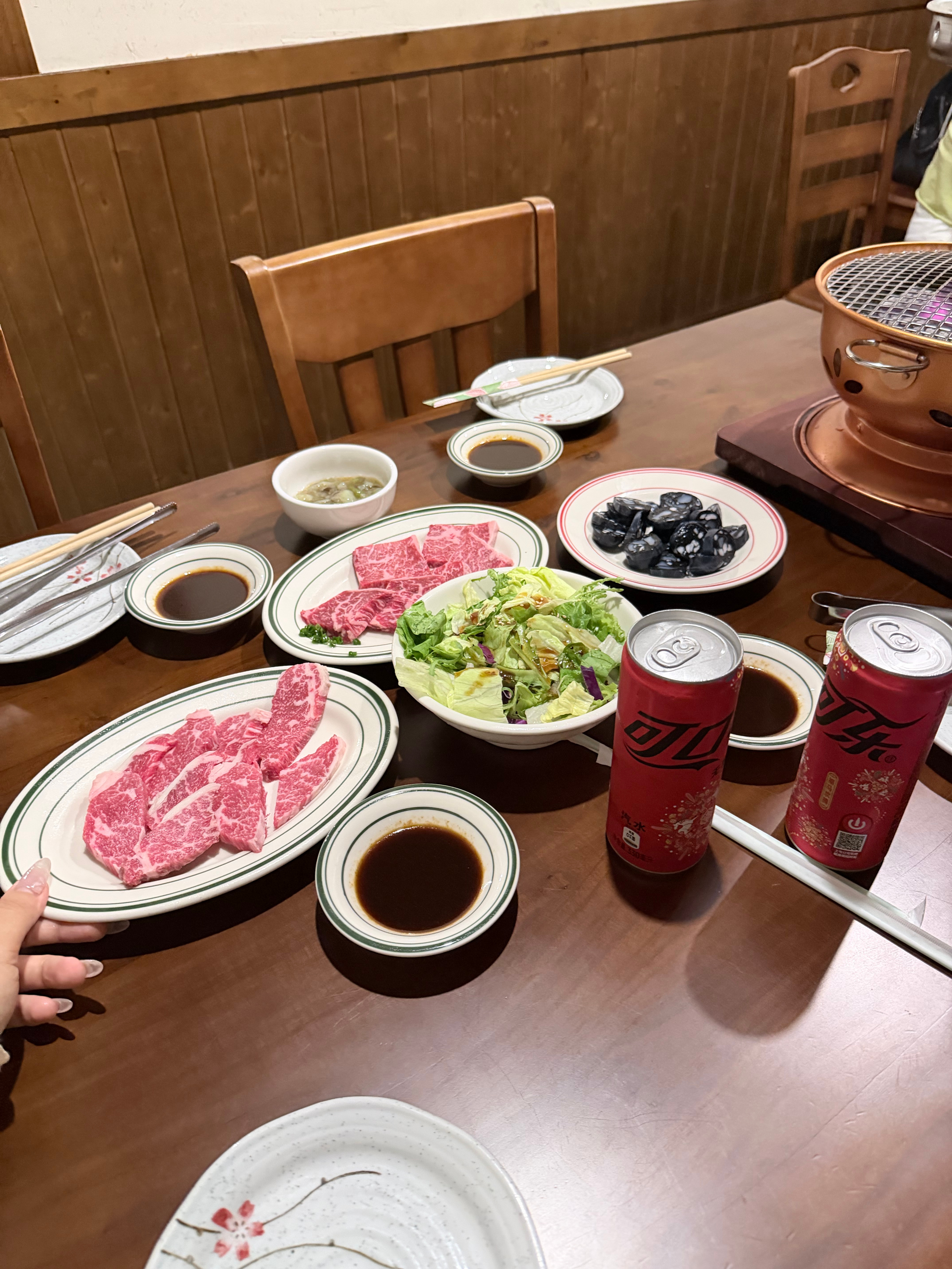 N刷的烤肉餐厅！肉品质很好！看看我的新发色 