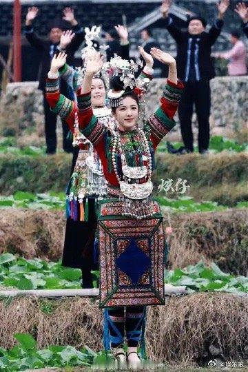 曾黎完播率200%的舞台诞生了 天呐！曾黎这个舞台直接封神，完播率飙到200%！