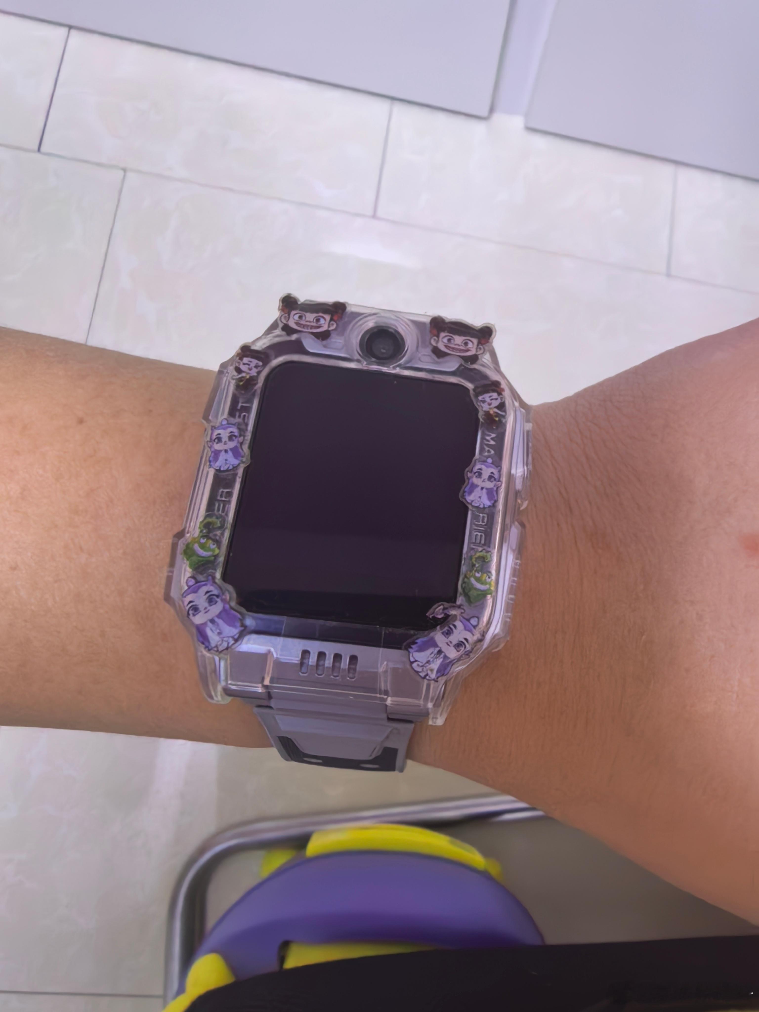 我老婆说让我以后戴这个小天才，能看到我的实时位置！ 