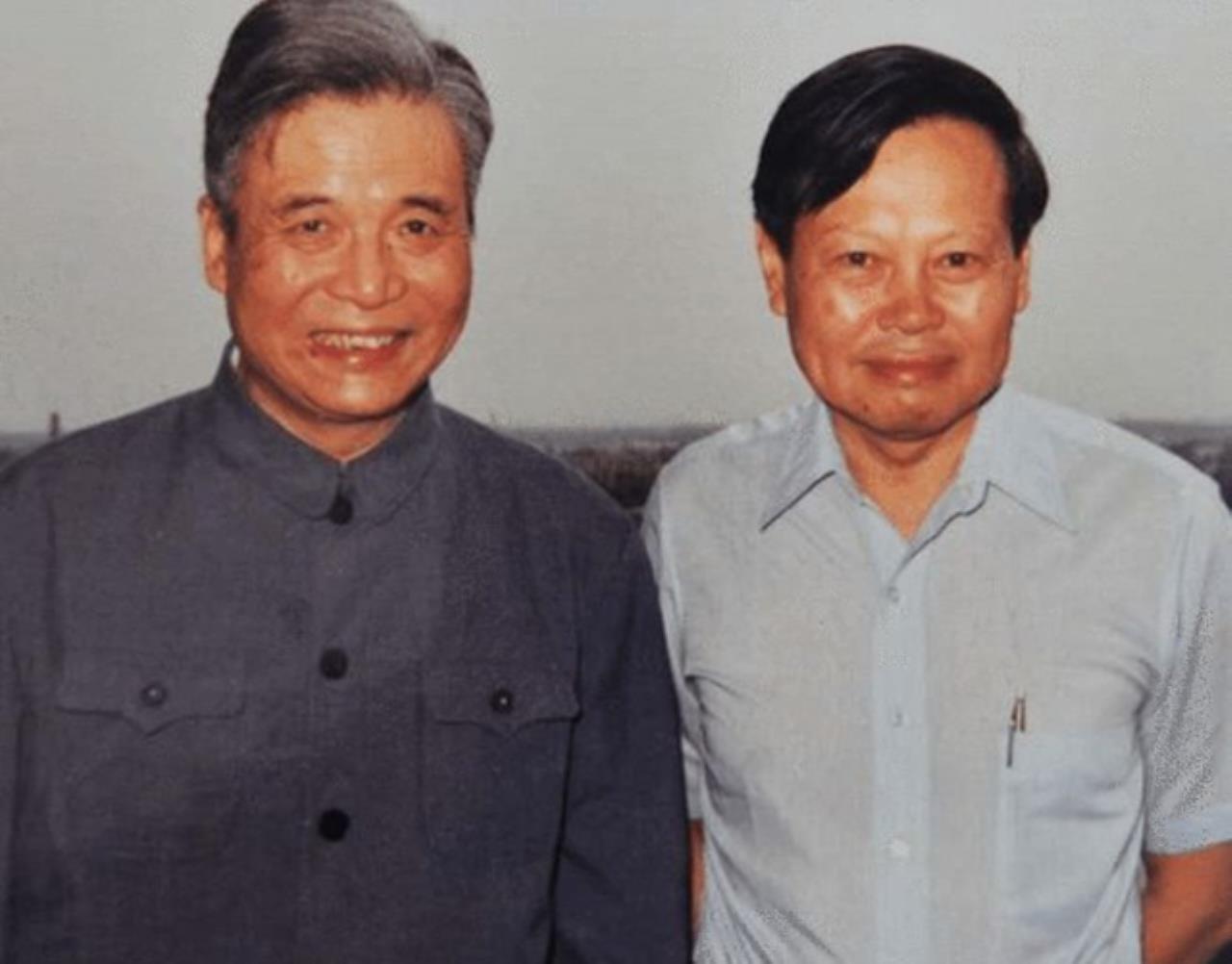 杨振宁先生逝世了！现在的中学课本里，还有他纪念好友的文章《邓稼先》。邓稼先的夫人