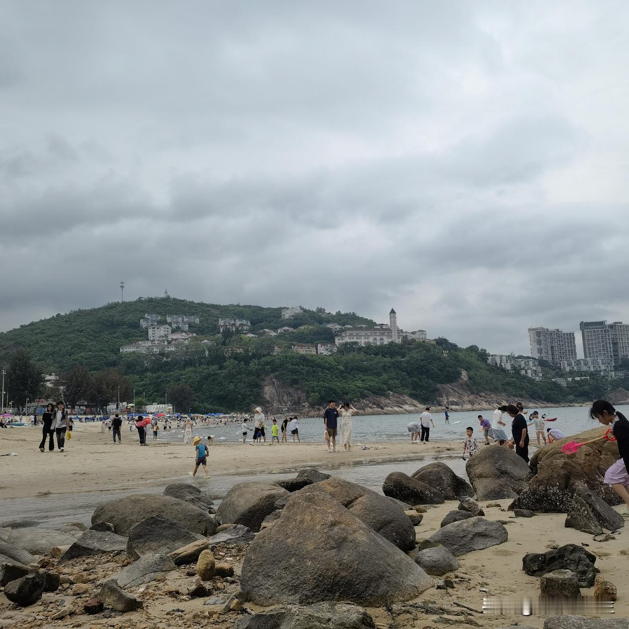 我将结合你给出的核心观点，融入普通人真实又扎心的生活案例，用接地气、戳中普通人共